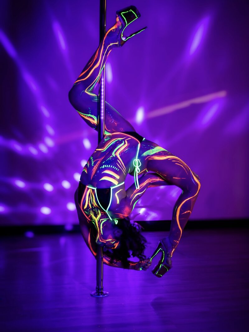 Sara Tonin - Pole Dance Artist